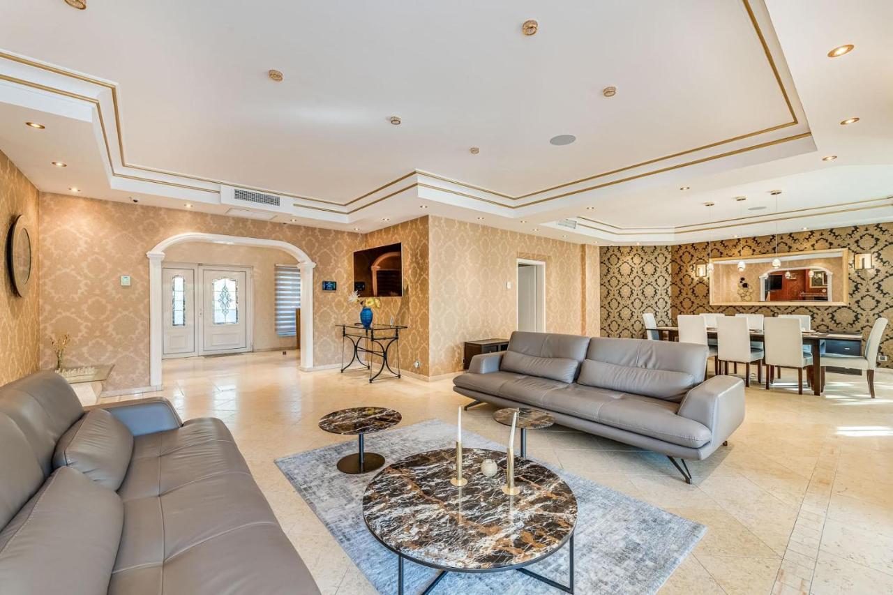 Villa Svim, Walking Distance To The Beach! 마르베야 외부 사진