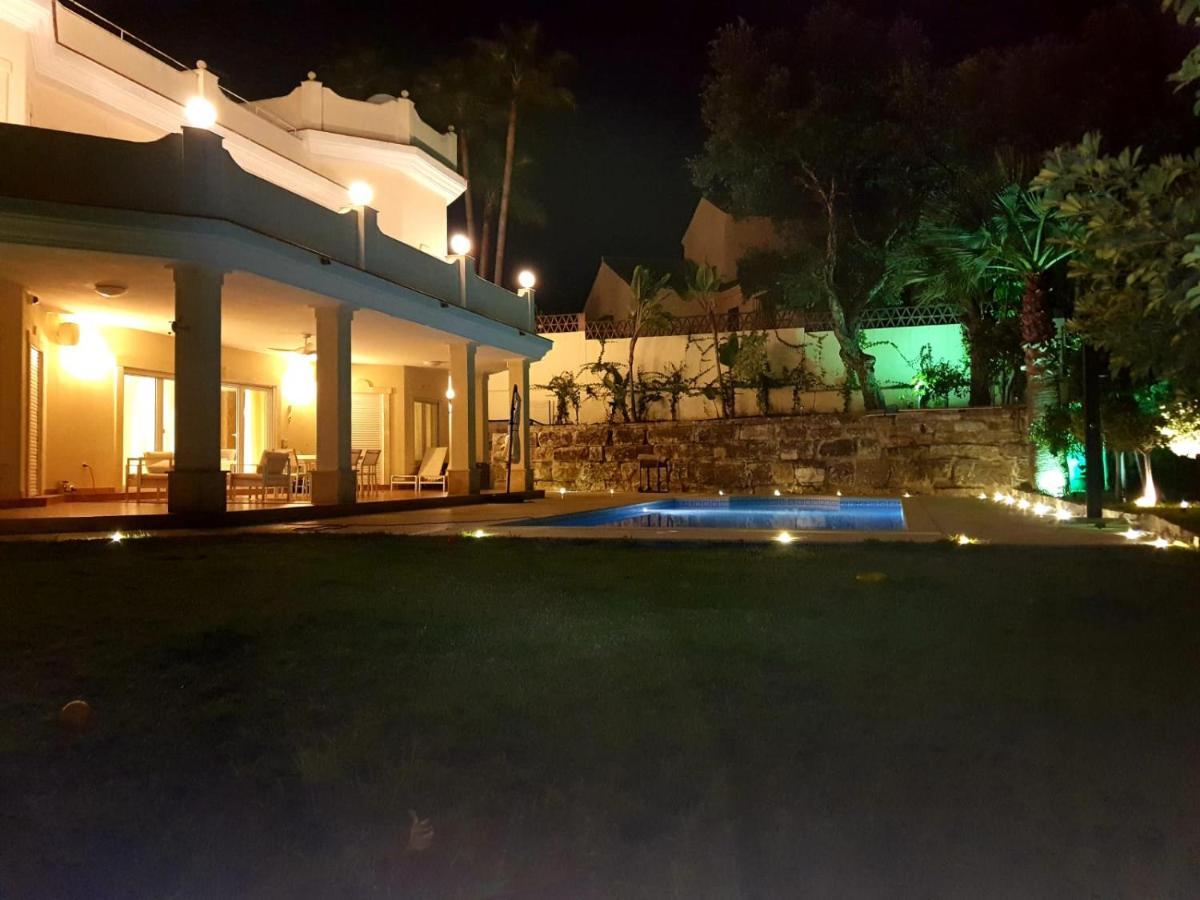 Villa Svim, Walking Distance To The Beach! 마르베야 외부 사진