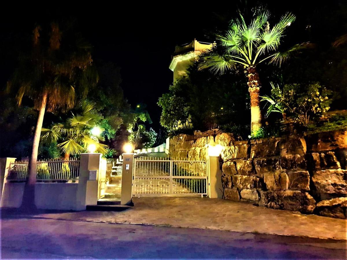Villa Svim, Walking Distance To The Beach! 마르베야 외부 사진