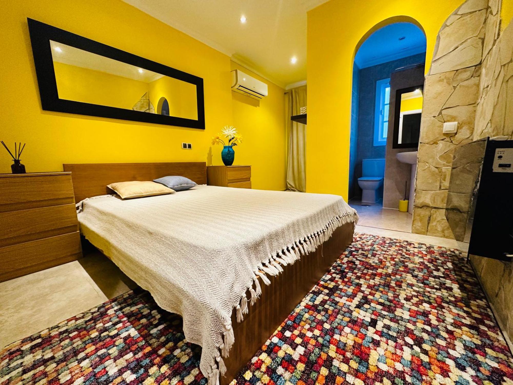Villa Svim, Walking Distance To The Beach! 마르베야 외부 사진